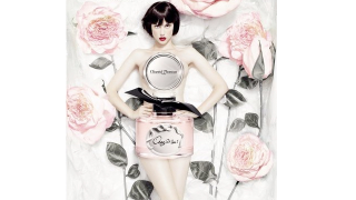 Illustration for article titled The Fragrance Industry's Bizarre Love Affair With Giant Bottles